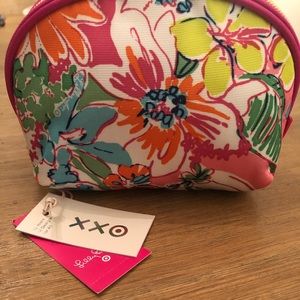Lilly Pulitzer for Target Bags - Lily Pulitzer Brand New Small Cosmetic Pouch Lilly Pulitzer for Target Bags - Lily Pulitzer Brand New Small Cosmetic Pouch